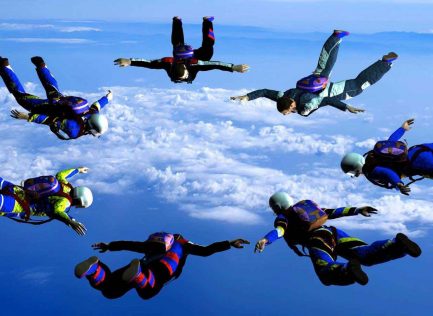 کار تیمی گروه طراحی اسپینو