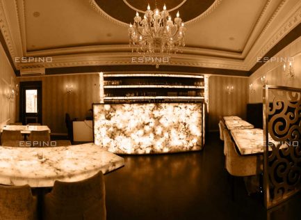 کافی شاپ فلورا